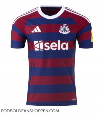 Newcastle United Sven Botman #4 Udebanetrøje 2024-25 Kortærmet